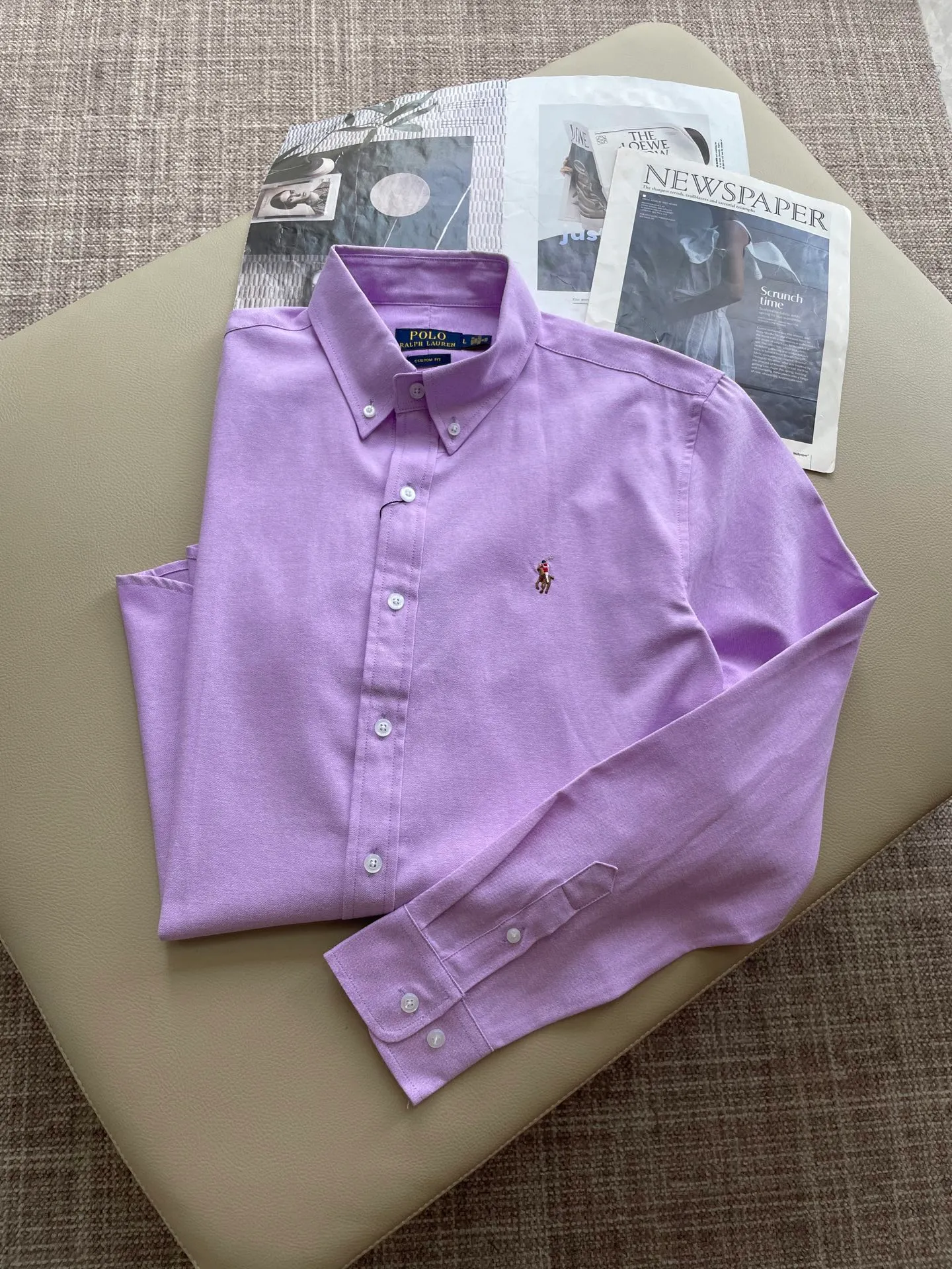 P220 🌸🌸🌸 POLO Ralph Lauren [High Quality] Classic shirt! Classic casual shirt made of pure cotton fabric with unique design, simple, clean and classic version design. It is a versatile style that can be switched at will. The fabric feels soft and delicate, highly breathable, close to the skin and comfortable to wear. It can be worn alone as an inner layer. Its versatile performance is beyond your imagination! The upper body of the ready-to-wear is simple and classic yet elegant! Size:M-XXL